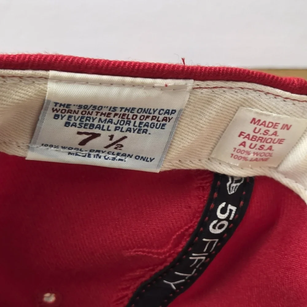 Vintage Cincinnati Reds New Era 59FIFTY Fitted Hat 100% Wool Size 7 1/2 Red USA